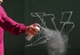 Com o tema "Floresta", grafite em muro de mais de 80 metros de extensão começa a ser produzido em Caxias