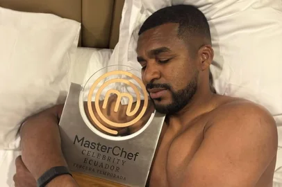Erazo, ex-grêmio, é campeão do Master Chef Equador<!-- NICAID(16266266) -->