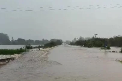 Açude em Santo Antônio da Patrulha<!-- NICAID(15751717) -->