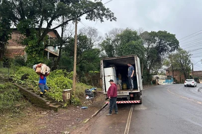Famílias são evacuadas em Lajeado.