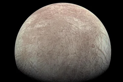 Europa, quarta maior lua de Júpiter<!-- NICAID(15447641) -->