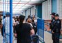 Pedido de transferência e relatos de medo: alunos que presenciaram ataque a facadas contra professora voltam à escola em Caxias do Sul