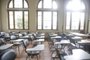 28/09/2023 - PORTO ALEGRE, RS, BRASILCriação de fundo patrimonial para restauração da faculdade de Direito da UFRGSO fundo foi criado com o objetivo de garantir recursos para a manutenção da estrutura física da faculdade. Entre os locais que devem receber melhorias estão o salão nobre e um corredor que tem goteiras, além de algumas salas que já foram equipadas com telas digitais para as aulas de graduação e pós-graduação. A ideia é produzir imagens desses locais para a matéria.FOTO: LAURO ALVES, AGÊNCIA RBS<!-- NICAID(15553740) -->