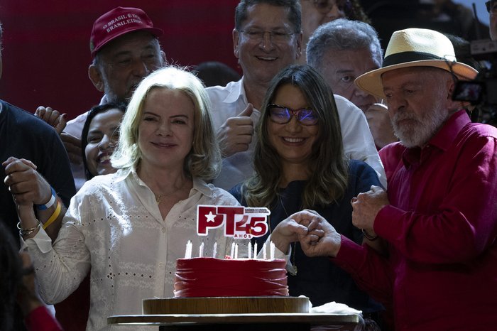 PABLO PORCIUNCULA / AFP