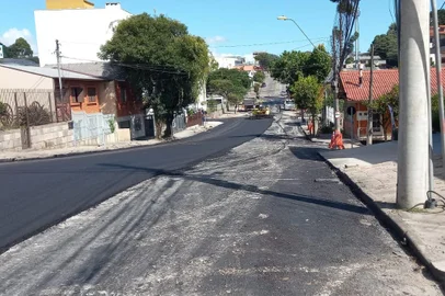 Obras na rua Graciema Formolo, em Caxias do Sul<!-- NICAID(15715830) -->