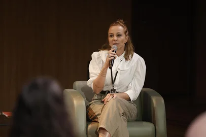 PORTO ALEGRE, RS, BRASIL - 2025.03.18 - Governo do Estado, por meio da Secretaria de Estado da Cultura, realiza coletiva de imprensa sobre a inauguração do Teatro Simoes Lopes Neto, que marca a conclusão das obras do Multipalco Eva Sopher, após 22 anos. (Foto: André Ávila/ Agência RBS)Na foto: Gabriela Munhoz, diretora artística<!-- NICAID(15997971) -->