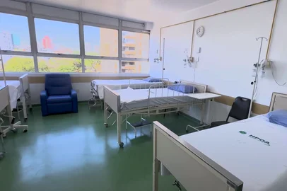 Com nova gestão, Hospital Porto Alegre é reformado e aberto à comunidade após três meses.