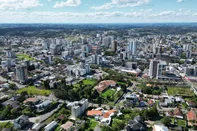 Com um homicídio no ano, Farroupilha tem melhor desempenho entre 23 municípios com índices críticos de violência. Na foto, a cidade de Farroupilha.<!-- NICAID(16049864) -->