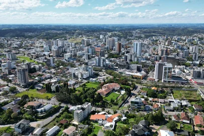 Com um homicídio no ano, Farroupilha tem melhor desempenho entre 23 municípios com índices críticos de violência. Na foto, a cidade de Farroupilha.<!-- NICAID(16049864) -->
