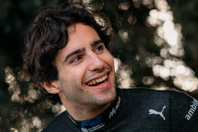 Rafael Chaves Câmara @rafaccamara88 / Instagram Rafael Chaves Câmara, piloto da F2.<!-- NICAID(16378139) -->