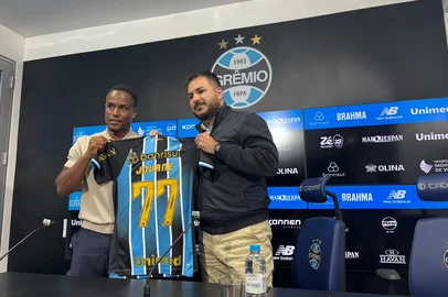 Grêmio apresenta Jovane Cabral