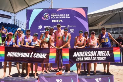 vôlei de praia, Recife, homofobia