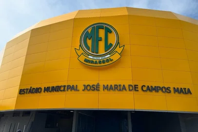 Estádio José Maria de Campos Maia - Maião<!-- NICAID(16017070) -->
