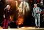 Com show exuberante e homenagem a Porto Alegre, Caetano Veloso e Maria Bethânia encerram turnê conjunta na Arena do Grêmio 