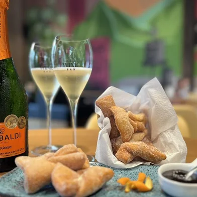Cooperativa Vinícola Garibaldi tem receita exclusiva de grostoli no Garibaldi Wine Bar<!-- NICAID(15739665) -->