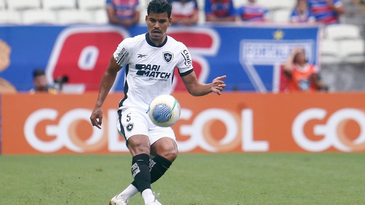 Grêmio negocia com Danilo Barbosa, volante campeão da Libertadores