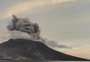 FOTOS: nova erupção do vulcão Ruang, na Indonésia, gera coluna de fumaça com 400 metros de altura