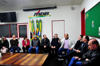 Reunião de apoio do MDB caxiense, inclusive Sartori, em apoio às candidaturas de Burigo e Mauro.<!-- NICAID(15169871) -->