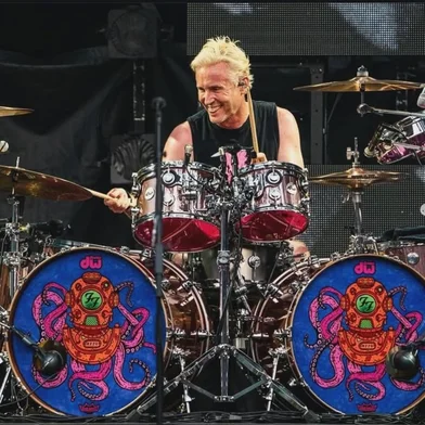 Foo Fighters demite baterista Josh Freese após dois anos: 'Decepcionado'<!-- NICAID(16039543) -->