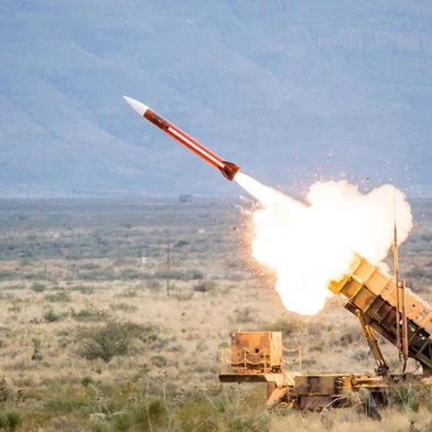 EUA posicionam mísseis móveis em base no Catar em meio à tensão com o Irã<!-- NICAID(16222823) -->