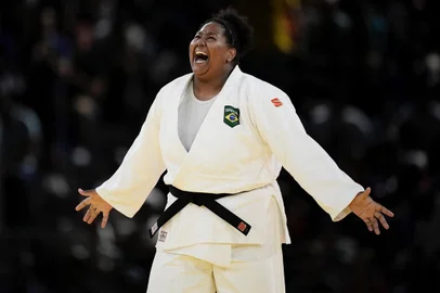 024.08.02 - Jogos Olímpicos Paris 2024 - Judô Feminino - Bia Souza vence israelense Raz Hershko e conquista a medalha de ouro na categoria +78kg - Foto: Alexandre Loureiro/COB.<!-- NICAID(15830936) -->