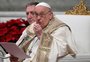 Alta de papa Francisco é considerada por equipe médica, mas ainda não tem data, informa o Vaticano