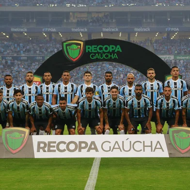 Gremio's Uruguayan forward Luis Suarez celebrates after scoring against Sao Luiz during the Brazilian Recopa Gaucha football match between Gremio and Sao Luiz at the Arena do Gremio stadium in Porto Alegre, Brazil on January 17, 2023. - Uruguayan international forward Luis Suarez has signed a two-year contract with Brazilian club Gremio. (Photo by SILVIO AVILA / AFP)Editoria: SPOLocal: Porto AlegreIndexador: SILVIO AVILASecao: soccerFonte: AFPFotógrafo: STR<!-- NICAID(15324287) -->