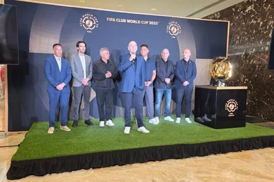 Tropa de choque de Gianni Infantino possui Del Piero, Kaká, Roberto Baggio, Ronaldo, Stoichkov e Cambiasso.