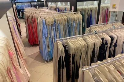 Rose's Noivas realiza outlet no dia 9 de julho. <!-- NICAID(15472391) -->