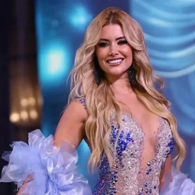 Miss Joana Camargo<!-- NICAID(16291940) -->