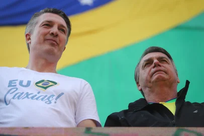 CAXIAS DO SUL, RS, BRASIL, 25/07/2024. Jair Bolsonaro em Caxias do Sul. Ato nesta quinta (25) é organizado pela aliança de partidos de direita em torno da pré-candidatura do vereador Maurício Scalco (PL) à prefeitura. (Bruno Todeschini/Agência RBS)Indexador: Bruno Todeschini<!-- NICAID(15822613) -->