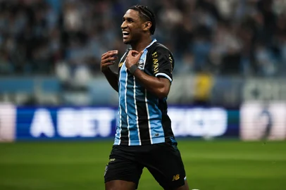 PORTO ALEGRE, RS, BRASIL, 26-07-2026: Grêmio x Fluminense em duelo válido  pela  20ª rodada do Campeonato Brasileiro. Foto: Renan Mattos / Grupo RBS<!-- NICAID(16334352) -->