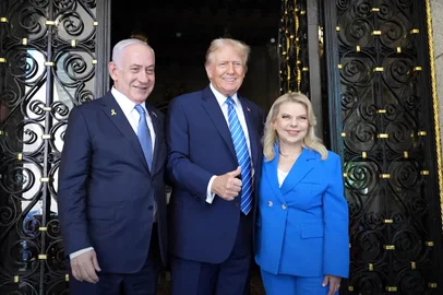 Donald Trump recepciona o primeiro-ministro israelense Benjamin Netanyahu e a esposa na Flórida<!-- NICAID(15824549) -->