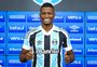 "Eu queria ficar, agora estou muito feliz por ter voltado", diz Orejuela em sua reapresentação no Grêmio