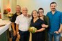 PORTO ALEGRE, RS, BRASIL - 08/12/2021: Casal comemora bodas de ouro no Hospital Moinhos de Vento. Homem está internado para tratamento de leucemia linfocítica crônica. <!-- NICAID(14962399) -->