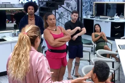 "Se não tiver na sala, vai o próximo. Todo mundo é de maior", brothers voltam a discutir sobre a ordem do raio-x no "BBB 26" <!-- NICAID(16220325) -->