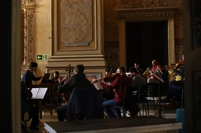 PORTO ALEGRE, RS - 17/07/2023 - Bach Society Brasil realiza ensaio na Basílica Nossa Senhora das Dores. FOTO: Anselmo Cunha, Agência RBS<!-- NICAID(15484640) -->