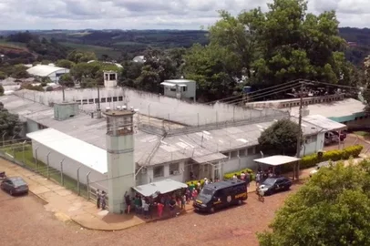 Presídio de Sarandi investiga casos suspeitos de tuberculose<!-- NICAID(16046570) -->