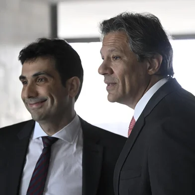 DF - BRASÍLIA, HADDAD ANUNCIA INDICAÇÃO DE GABRIEL GALIPOLO PARA PRESIDÊNCIA DO BANCO CENTRAL - POLÍTICA - DF - BRASÍLIA - 28/08/2024 - BRASÍLIA, HADDAD ANUNCIA INDICAÇÃO DE GABRIEL GALIPOLO PARA PRESIDÊNCIA DO BANCO CENTRAL - Ministro da Fazenda, Fernando Haddad anúncia Gabriel Galípolo para Presidente do Banco Central, durante coletiva nesta quarta-feira, 28 de agosto no Palácio do Planalto. 28/08/2024 - Foto: MATEUS BONOMI/AGIF - AGÊNCIA DE FOTOGRAFIA/AGIF - AGÊNCIA DE FOTOGRAFIA/ESTADÃO CONTEÚDO<!-- NICAID(15852485) -->