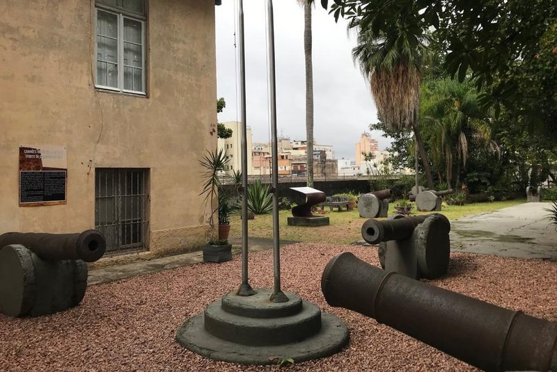 Estes são os verdadeiros canhões farroupilhas. Em 2022, Museu Júlio de Castilhos descobriu que fez uma troca na identificação dos canhões por muitos anos. Estes 3 eram identidicados como se fosse de um forte em Caçapava do Sul.<!-- NICAID(15299146) -->