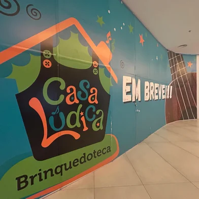 Lojas em obra no Pontal<!-- NICAID(16008854) -->