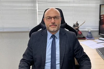 André Meira, Servicoop<!-- NICAID(16033010) -->
