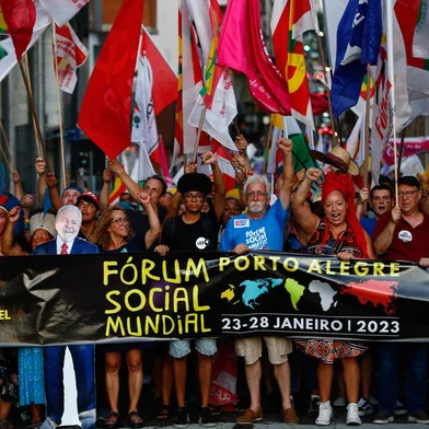 PORTO ALEGRE, RS - Concentração para marcha do Fórum Social Mundial em frente ao Paço Municipal.FOTO: Jonathan Heckler/Agência RBS<!-- NICAID(15331290) -->
