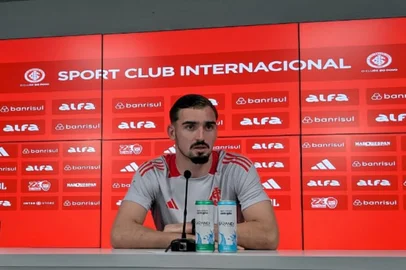 Entrevista coletiva de Anthoni, goleiro do Inter<!-- NICAID(15984281) -->