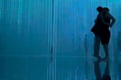 João Guilherme posta vídeo beijando Bruna Marquezine e se declara: "Minha vida iluminada pelo teu sorriso"<!-- NICAID(15832750) -->