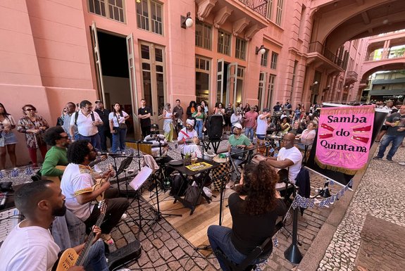 Samba do Quintana, na Casa de Cultura Mario Quintana, em Porto Alegre. Edição de novembro de 2023.<!-- NICAID(15609583) -->