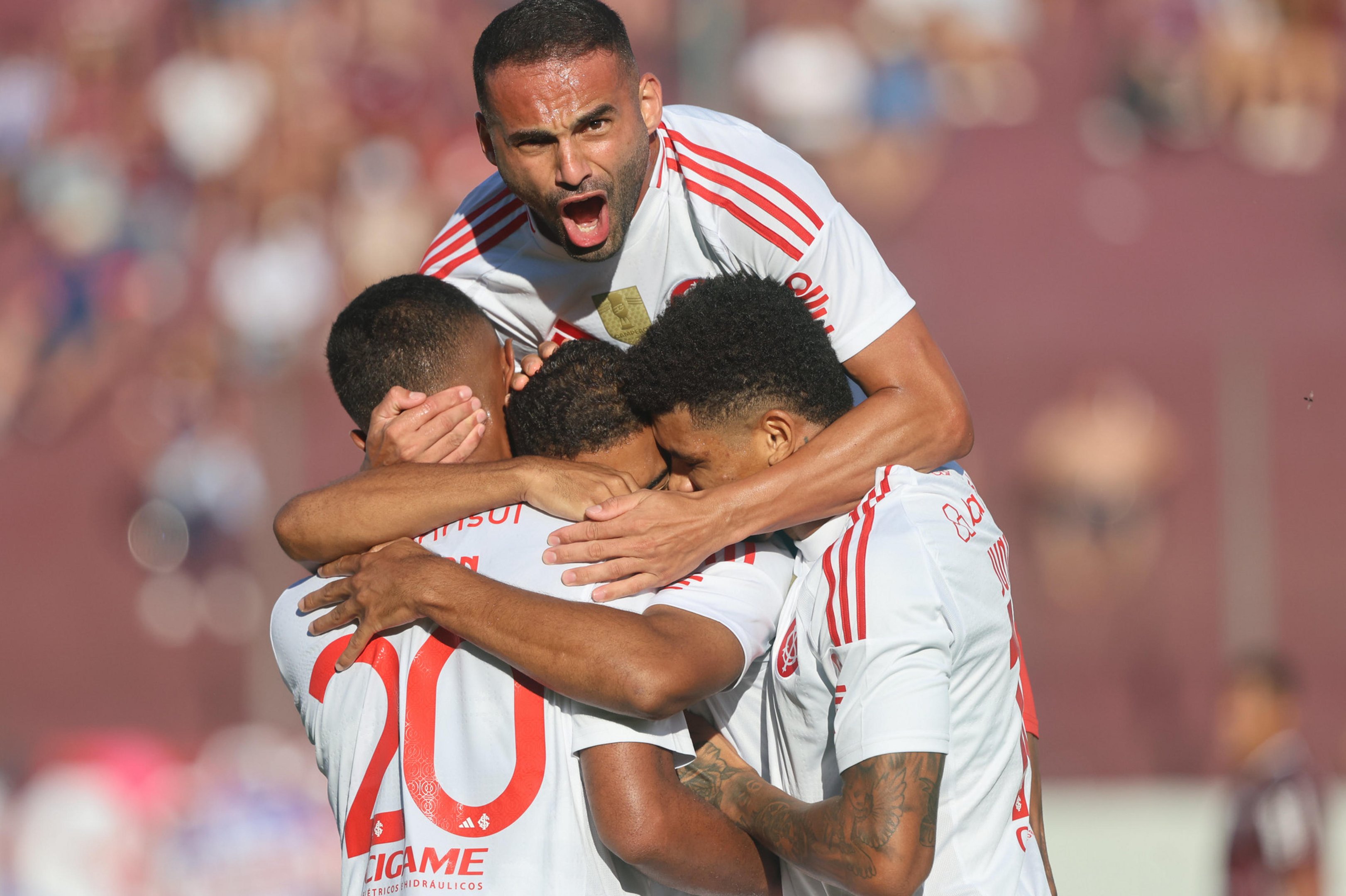 "Como &eacute; que eu vou pagar o aluguel e sair de casa?": Thiago Maia brinca com especula&ccedil;&otilde;es sobre sa&iacute;da do Inter