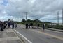 Protesto por falta de luz bloqueia BR-392 em Rio Grande