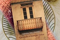 Samira Dall Agnol lança o livro Quando o tempo volta neste sábado (12), em Caxias do Sul.<!-- NICAID(16362697) -->