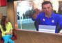 Andréia Sadi e André Rizek se emocionam ao vivo no "Estúdio i"
